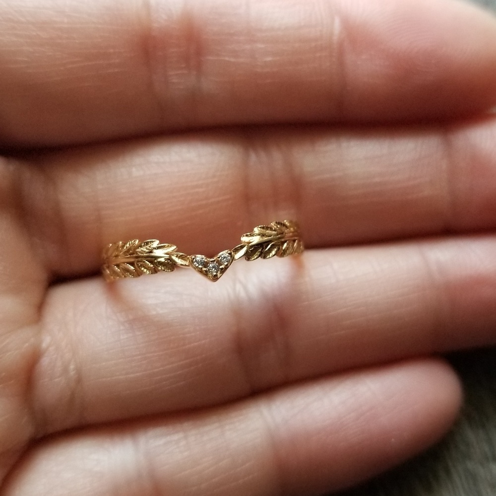 🍒NEW🍒 GOLD PLATED GREEK RING - Picture 3 of 3